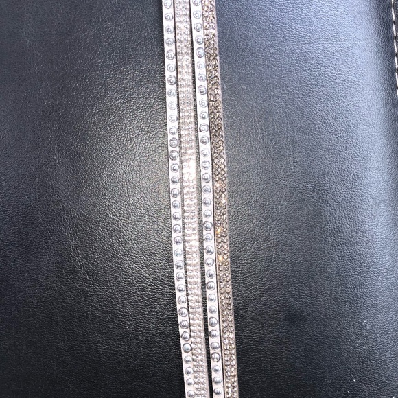 Similar to the Bar III 4 strand gray bracelet - Picture 8 of 10